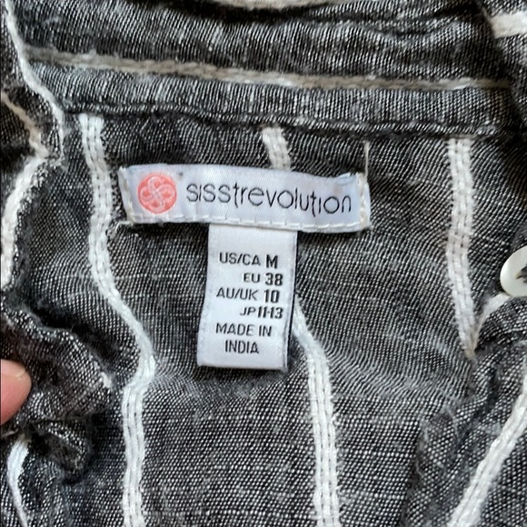 Sisstrevolution Linen Button Shirt - Picture 4 of 4